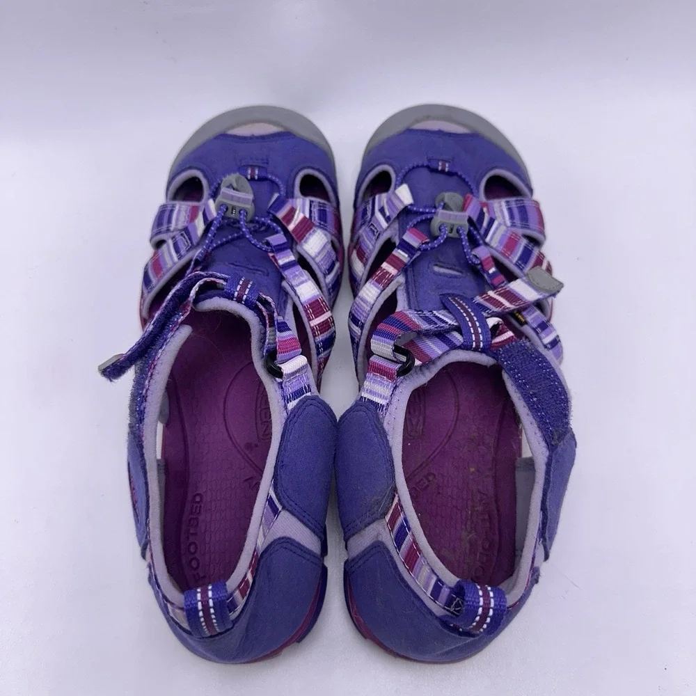 Keen Girl's Seacamp II CNX Water Sandals Size 7 Youth Purple